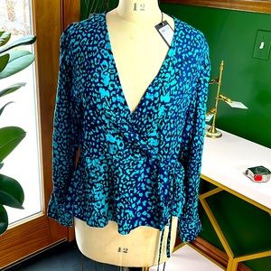 Vero Modo crisscross top in beautiful blues. NWT